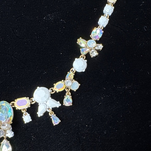 J. Crew NWT Gold Tone White Jeweled Brulee Teardrop Statement Necklace Evening - Picture 4 of 14